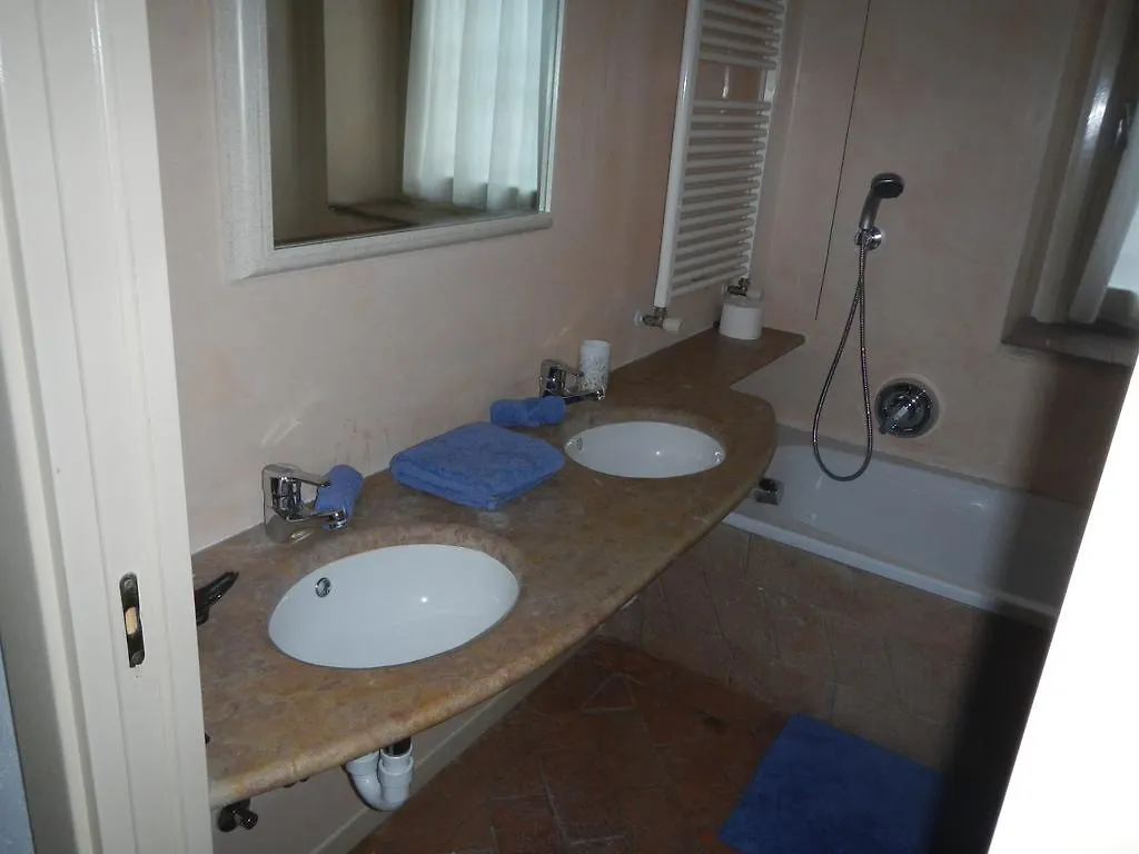 Bonsy Blue Heaven Bed & Breakfast Bergamo 0*,